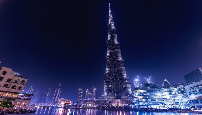 burj-khalifa-dubai-travelrecourse.jpg
